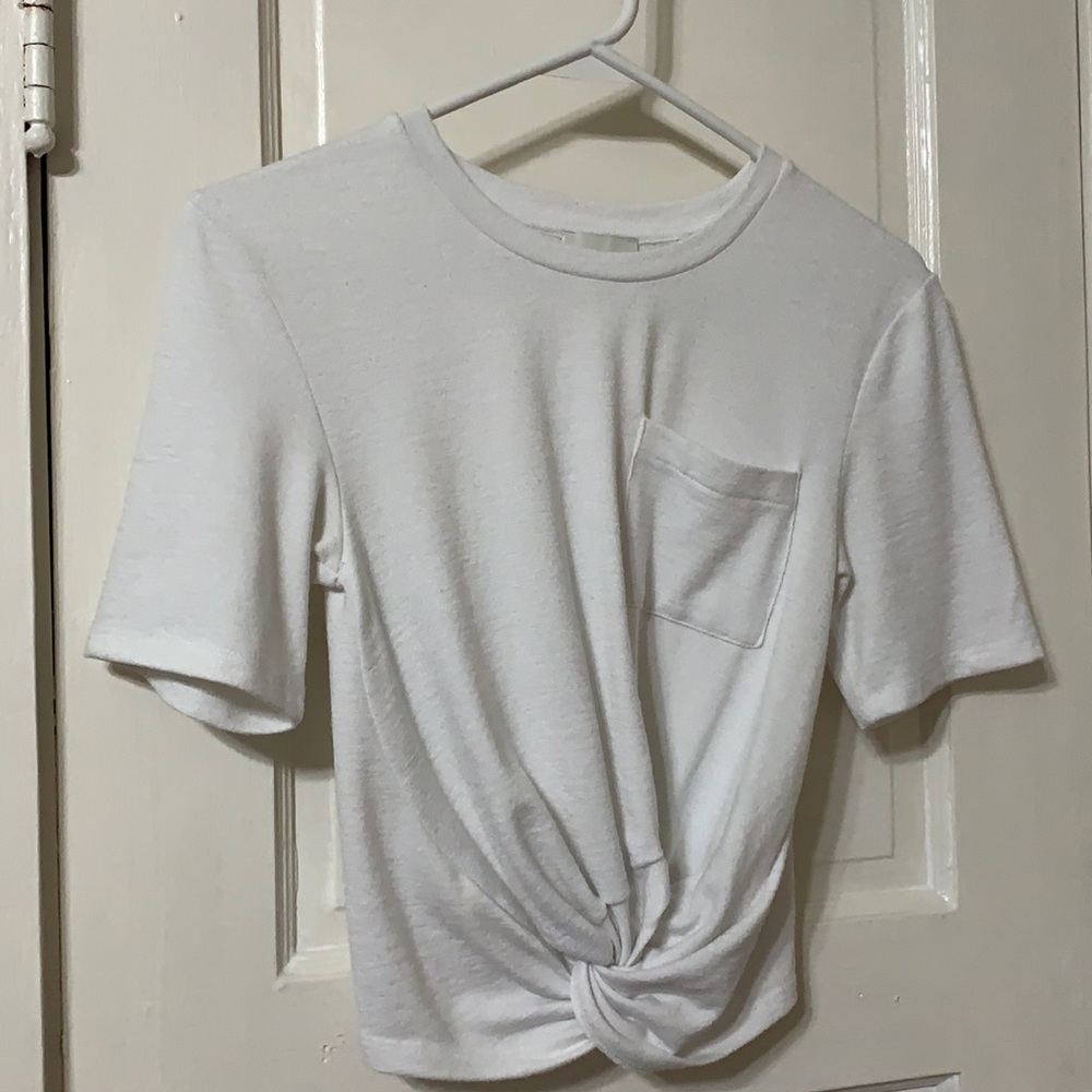 White Aritzia Wilfred knotted short sleeve top